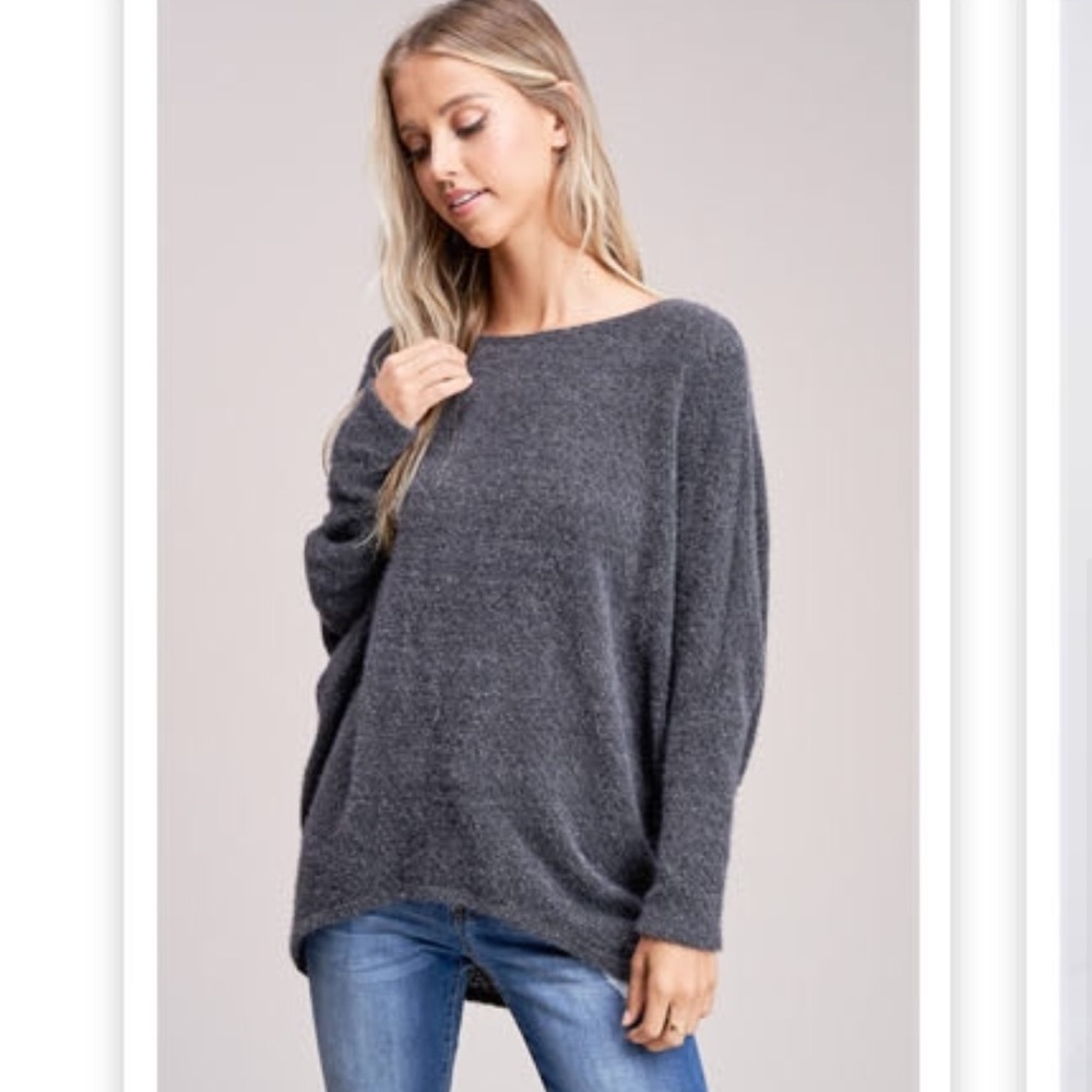 â¨LAST Fuzzy Light weight Dolman Charcoal top